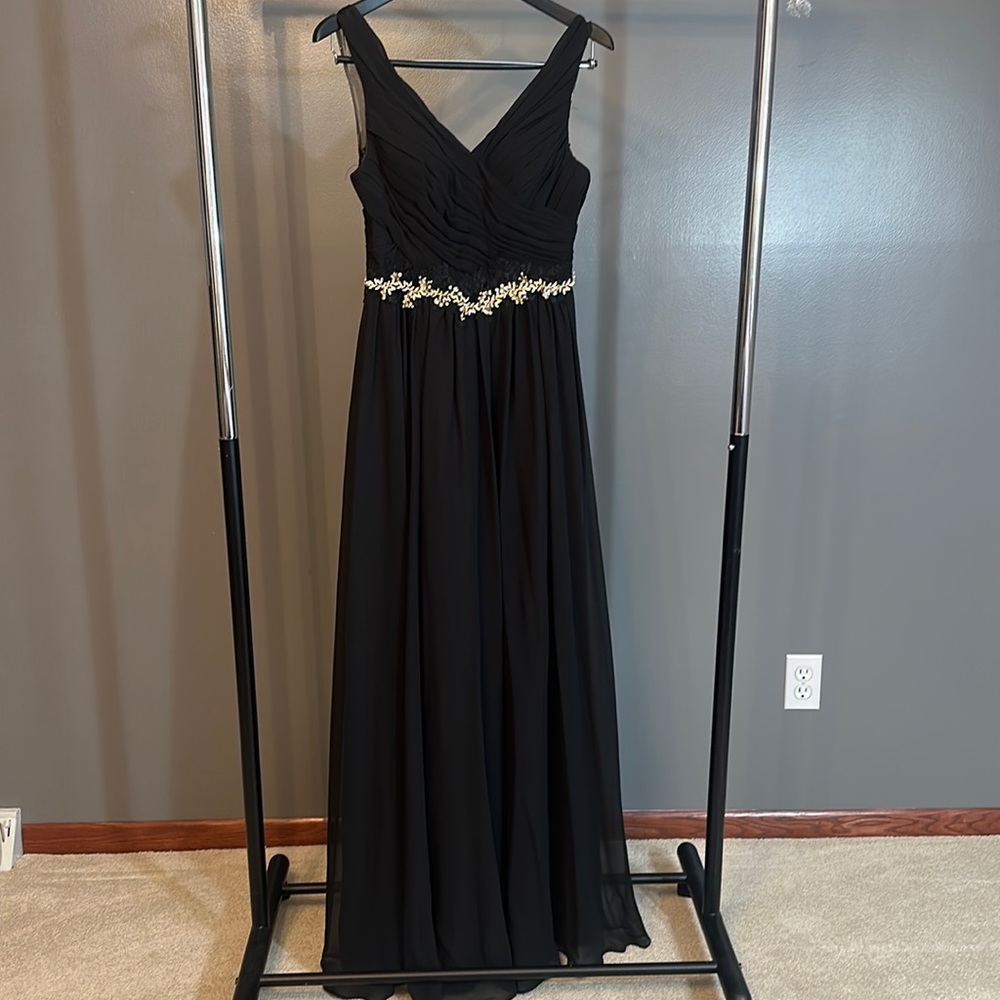 Azazie Robbie custom size in black (size 2-4) - Picture 2 of 6